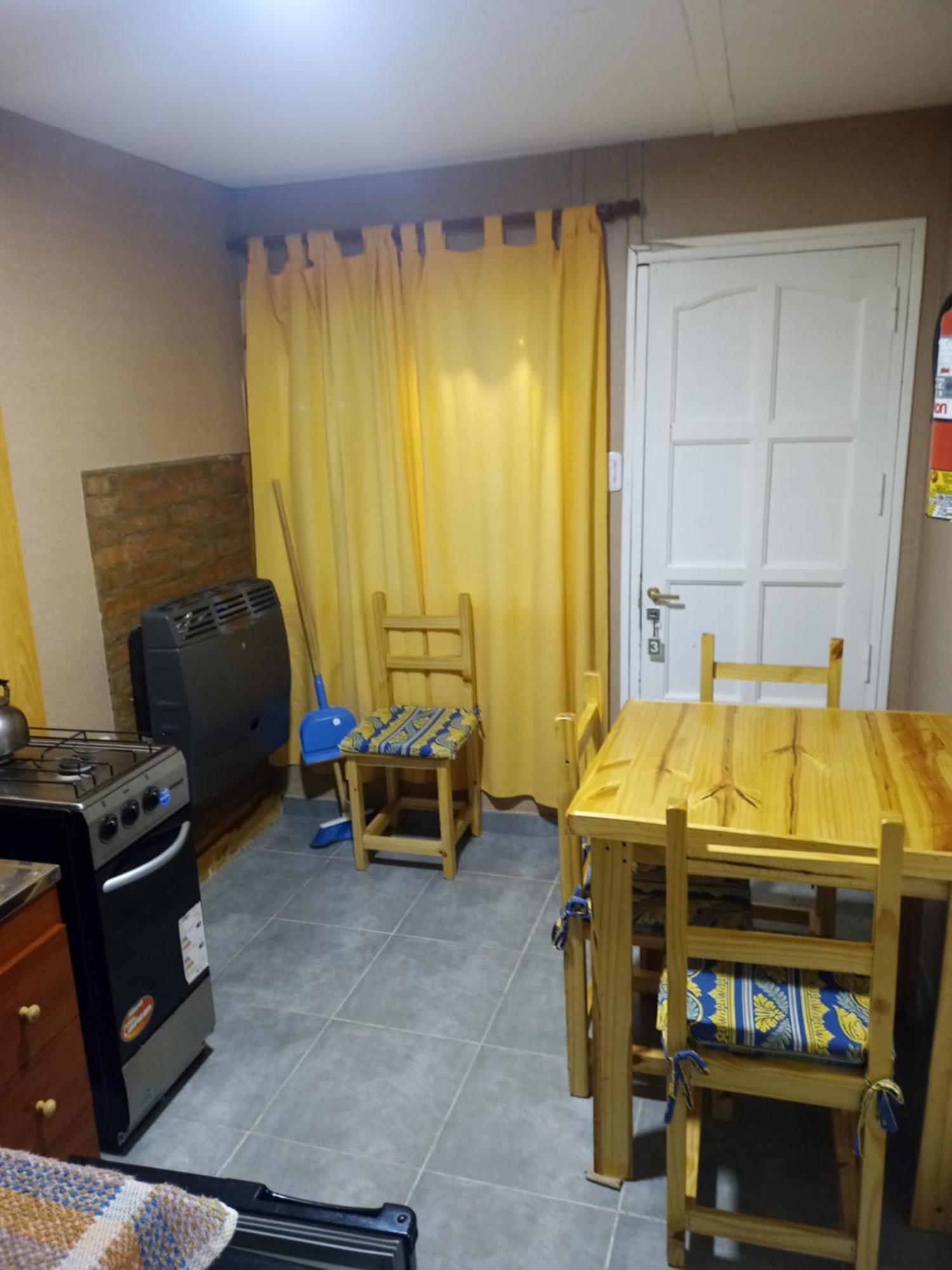 Hospedaje "San Andres" Gobernador Gregores Bagian luar foto